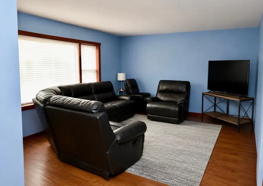 828 2nd Avenue, Aurora, IL 60505 - #2