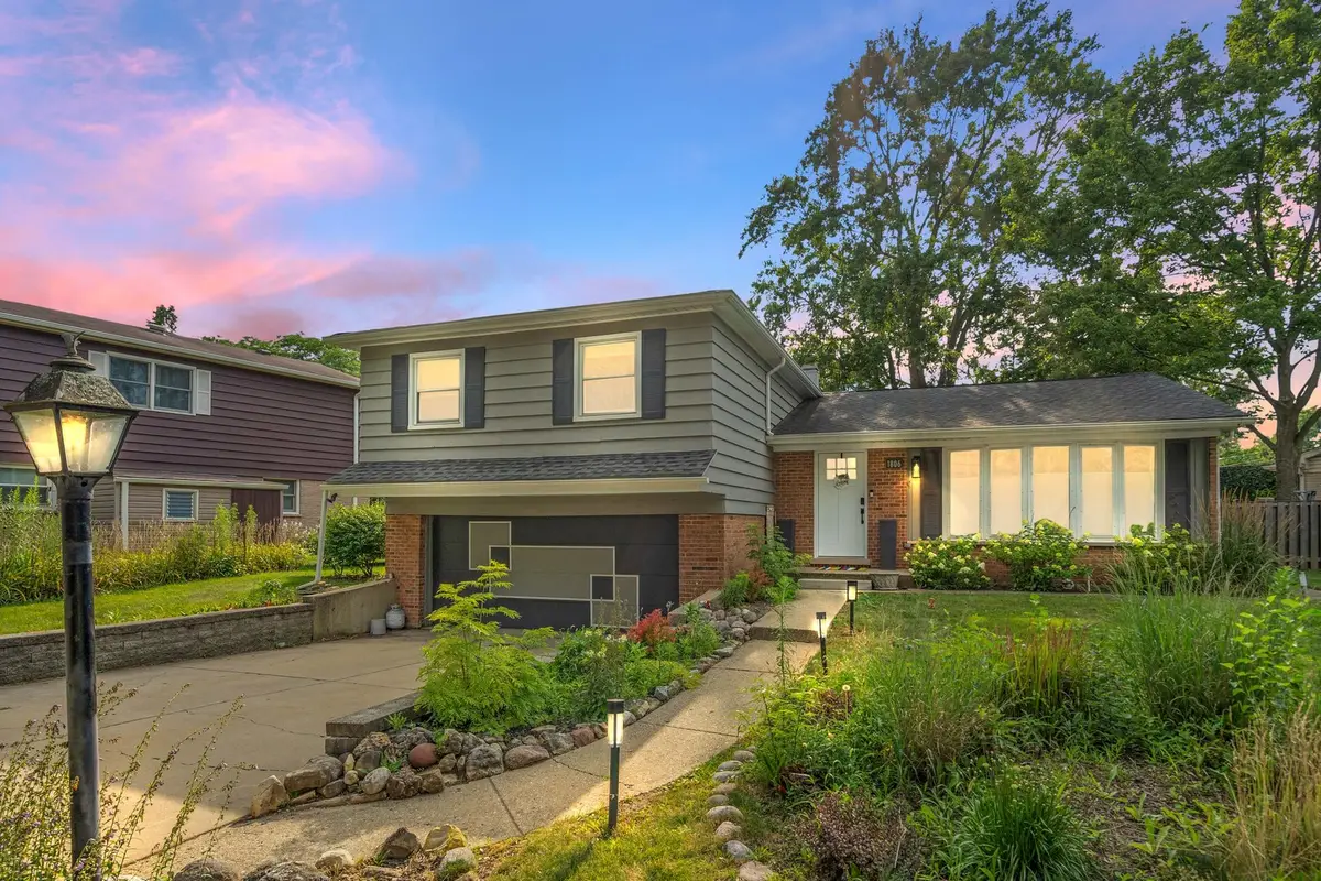 1806 N Park Drive, Mount Prospect, IL 60056 - #1