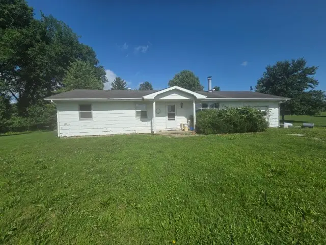 9974 N Maxwell Lane, Mount Vernon, IL 62864 - #1