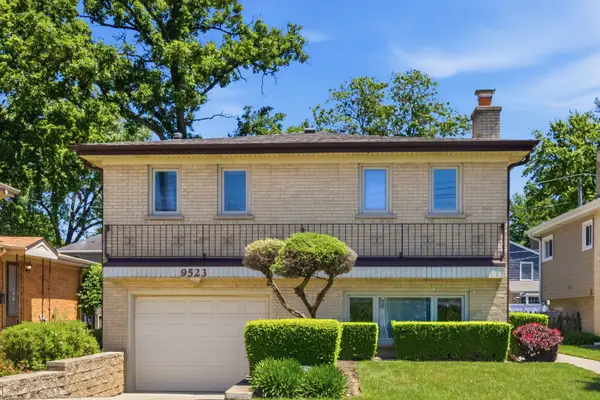 9523 Laramie Avenue, Skokie, IL 60077