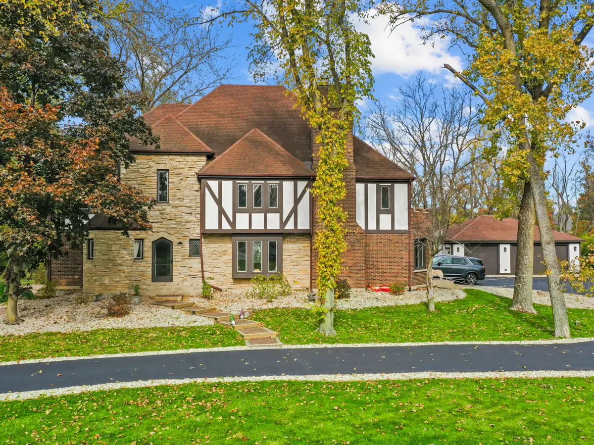 155 Helm Road, Barrington, IL 60010 - #1