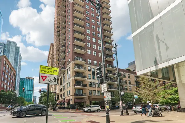 41 E 8th Street #3301, Chicago, IL 60605