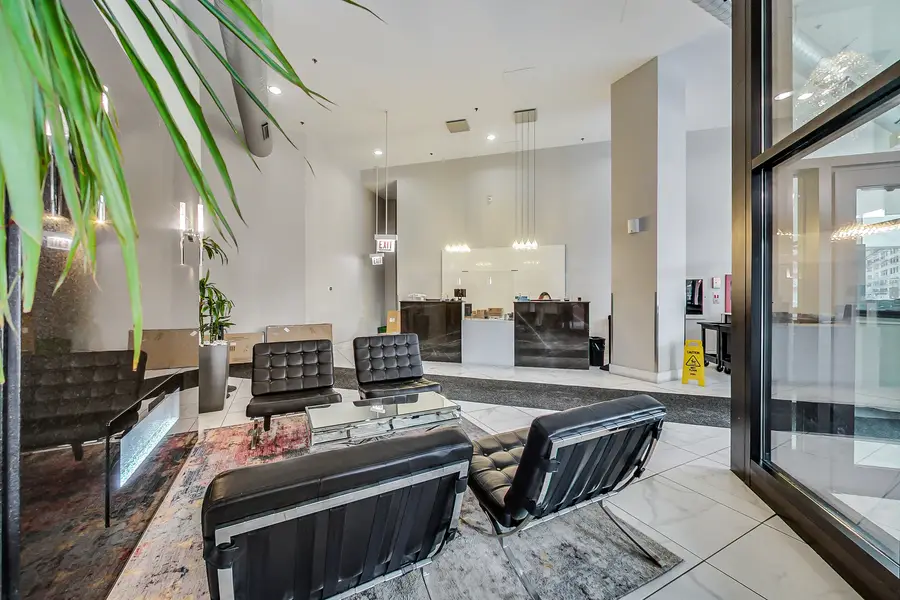 1645 W Ogden Avenue #420, Chicago, IL 60612 - #2