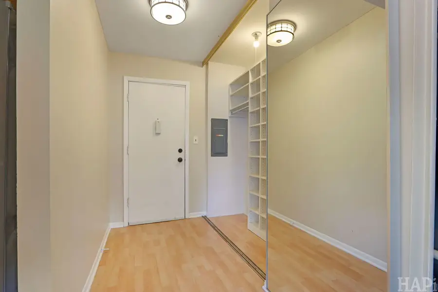 925 Springhill Drive #202, Northbrook, IL 60062 - #3