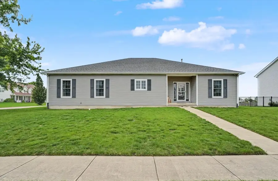 2002 E Grand Avenue, Saint Joseph, IL 61873 - #3