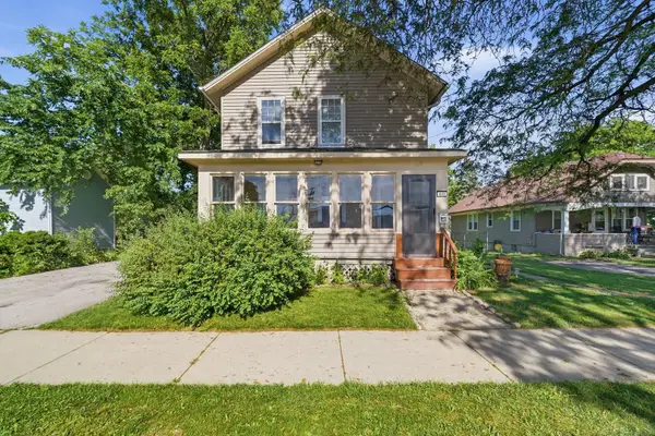 441 N Highland Avenue, Aurora, IL 60506