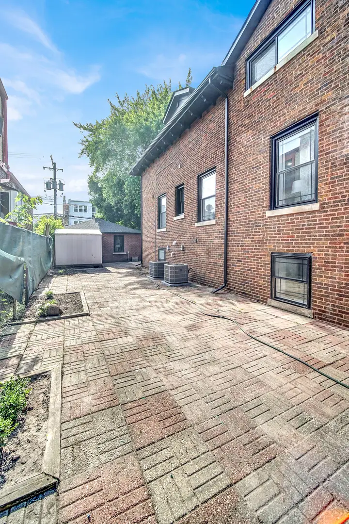 6840 S Cregier Avenue, Chicago, IL 60649 - #2