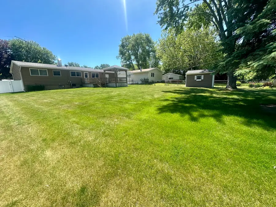 1705 N North Avenue, McHenry, IL 60050 - #2