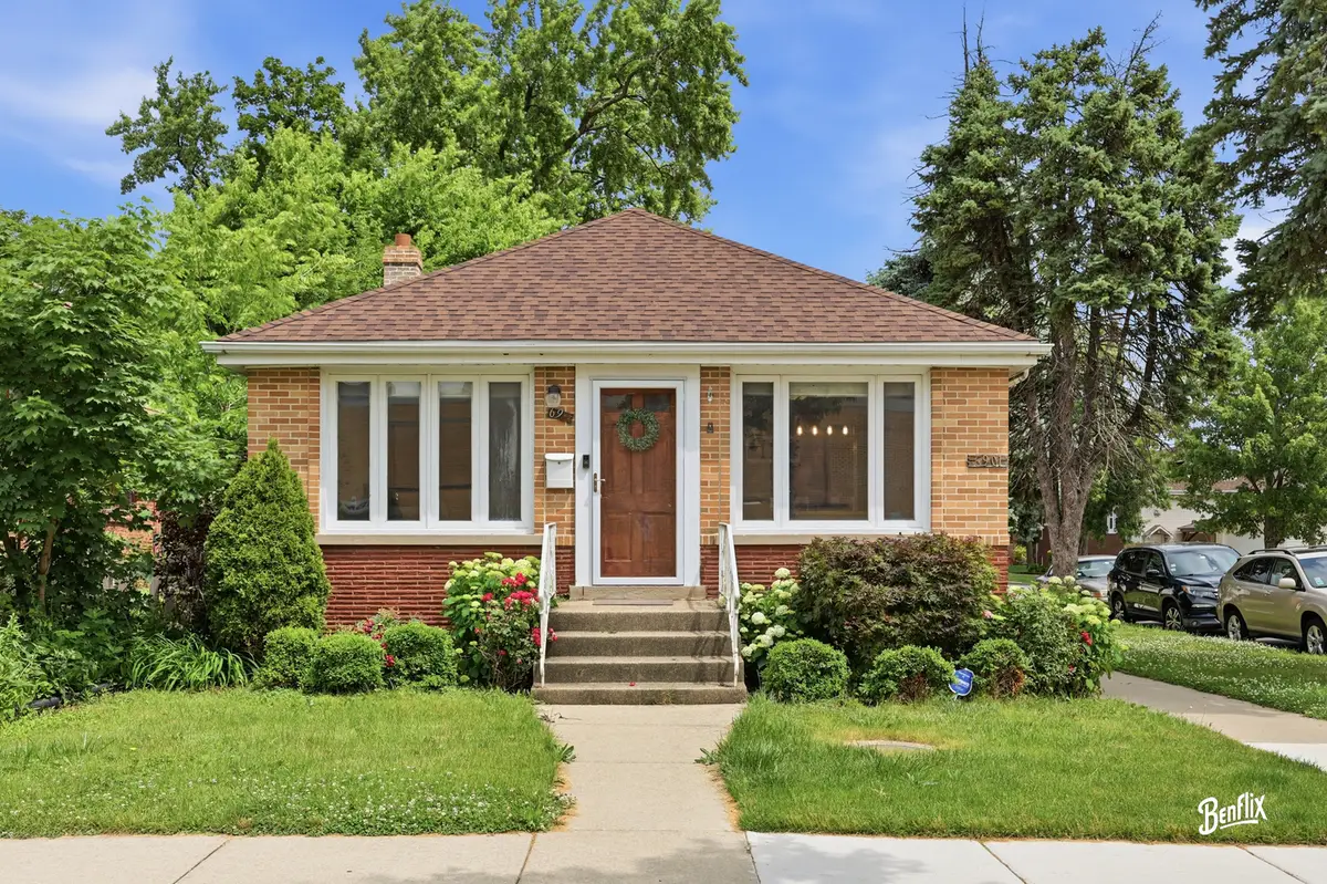 6901 31st Street, Berwyn, IL 60402 - #1