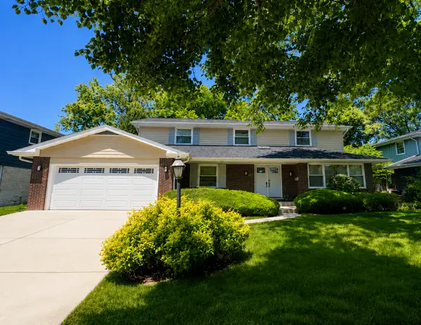 2736 Covert Road, Glenview, IL 60025