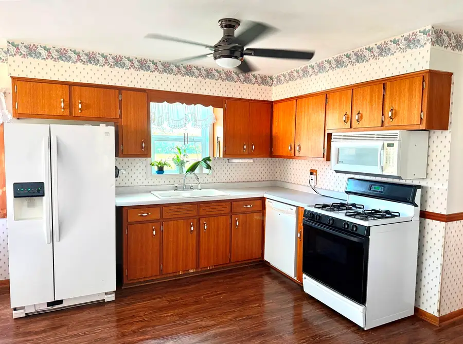 408 Princeton Drive, North Aurora, IL 60542 - #2