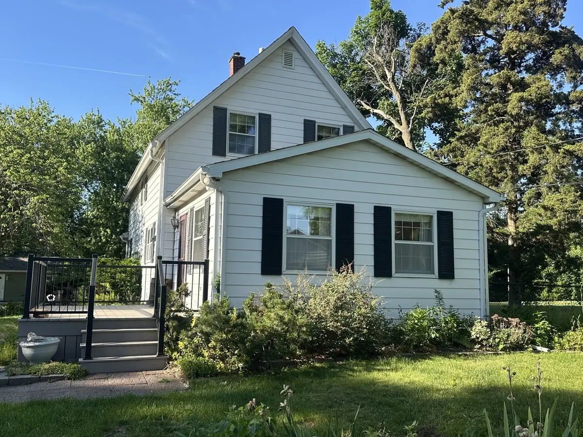 1615 W 15th Street, Davenport, IA 52804 - #1