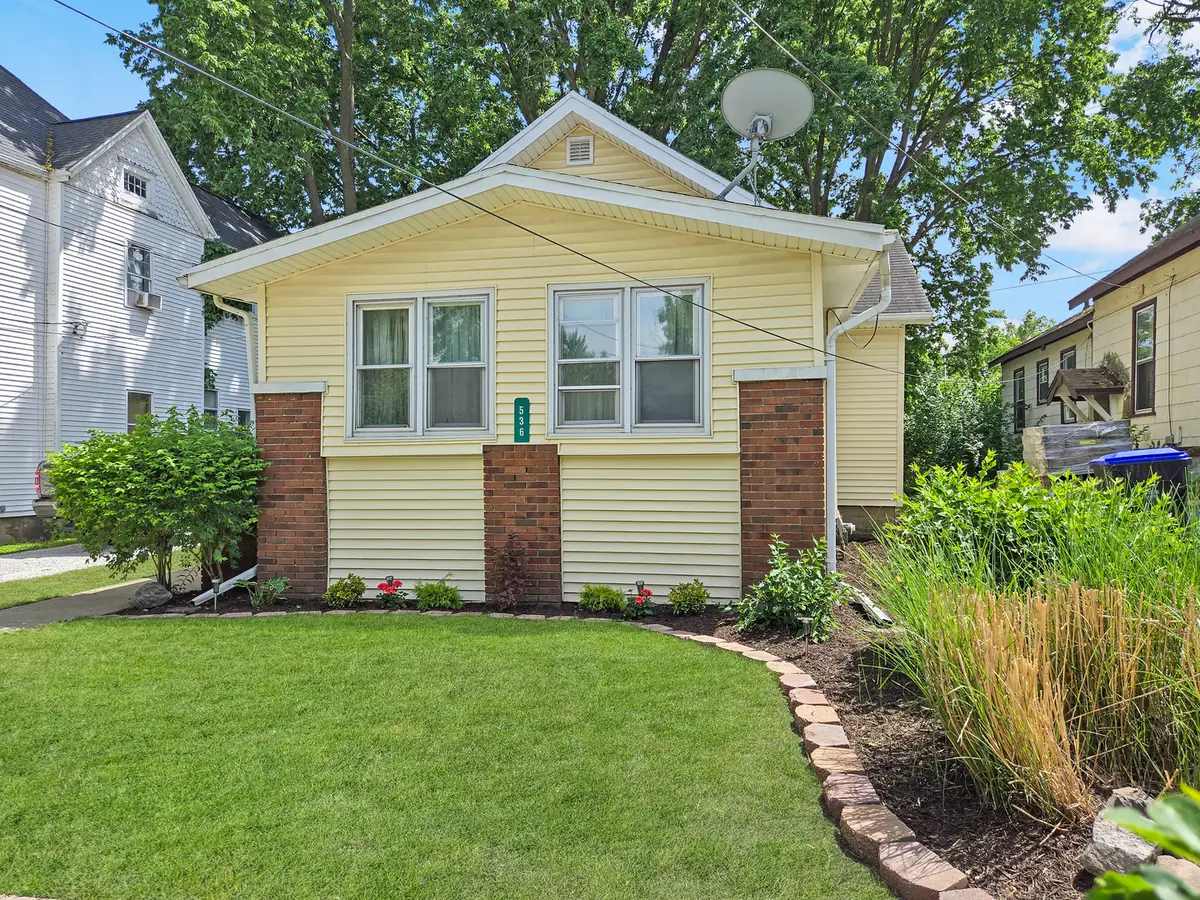 536 W Grove Street, Bloomington, IL 61701 - #1