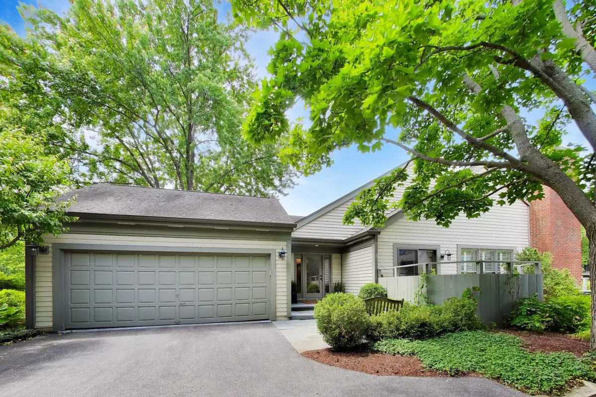 32 Warrington Drive, Lake Bluff, IL 60044 - #1