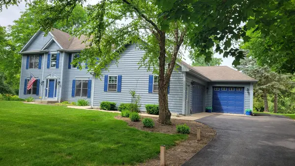 4001 Acacia Drive, Crystal Lake, IL 60012