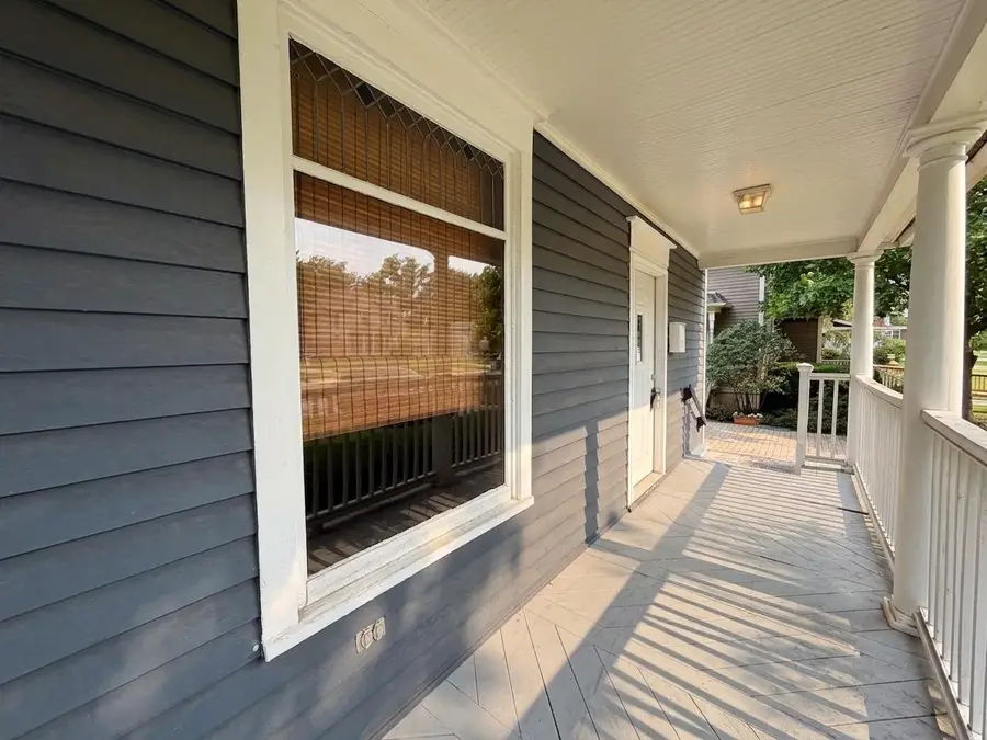 26 Monroe Avenue, Elgin, IL 60123 - #3