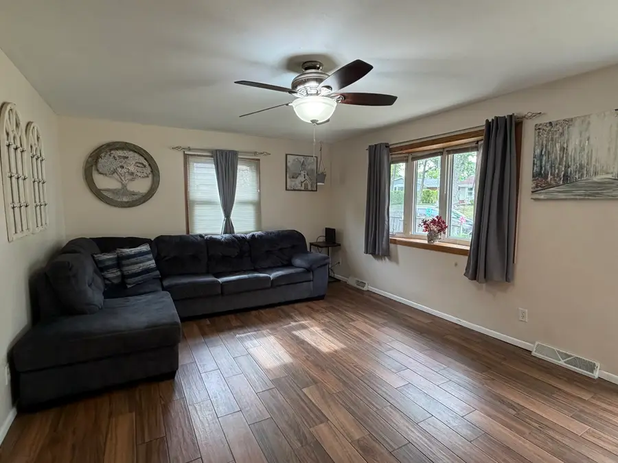 1706 Notre Dame Road, Rockford, IL 61103 - #2