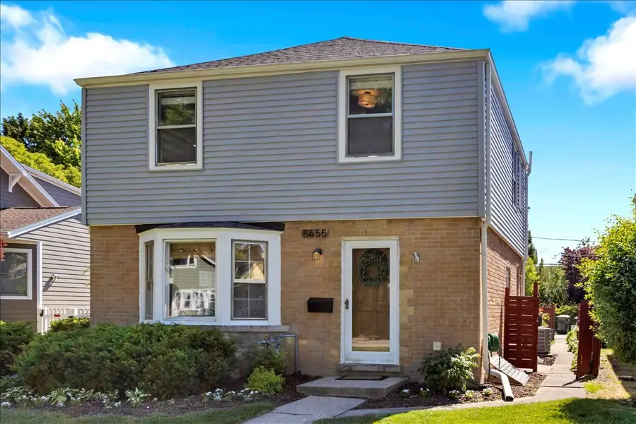 8655 Fernald Avenue, Morton Grove, IL 60053 - #2
