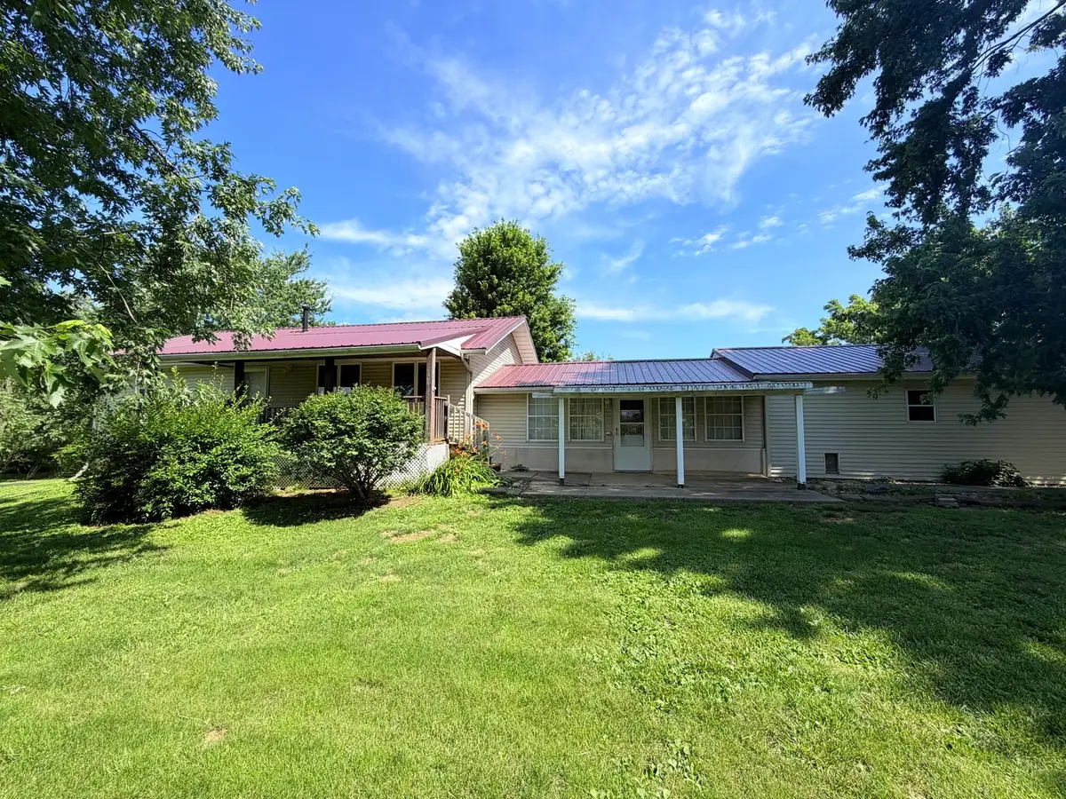 17179 Swisher Hill Road, Dewitt, IL 61735 - #1