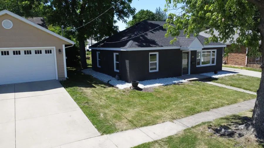 443 S 6th Street, Watseka, IL 60970 - #3