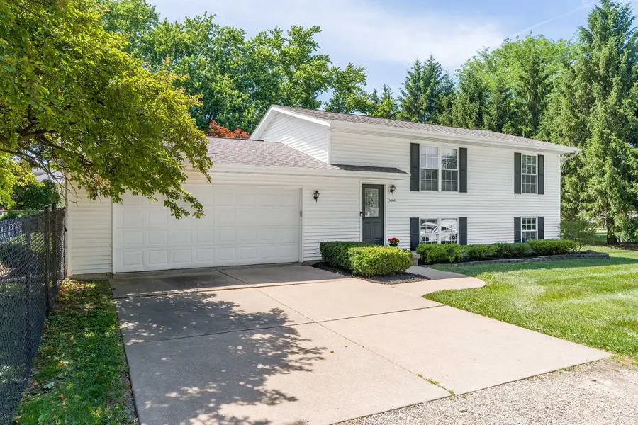 3004 N Gaines Street, Davenport, IA 52804 - #2
