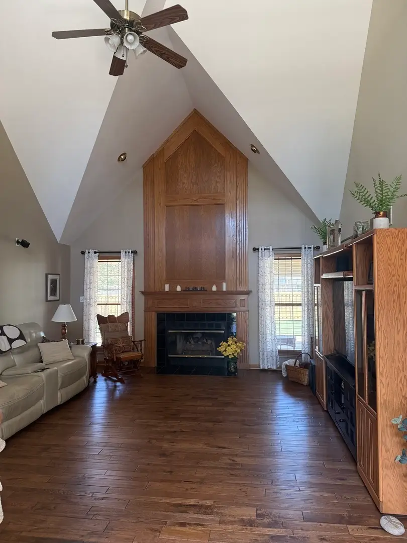 1609 Lorraine Drive, Sandwich, IL 60548 - #2