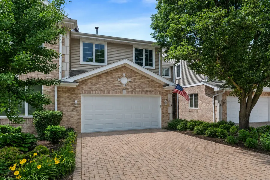 1746 Park Ridge Point, Park Ridge, IL 60068 - #2
