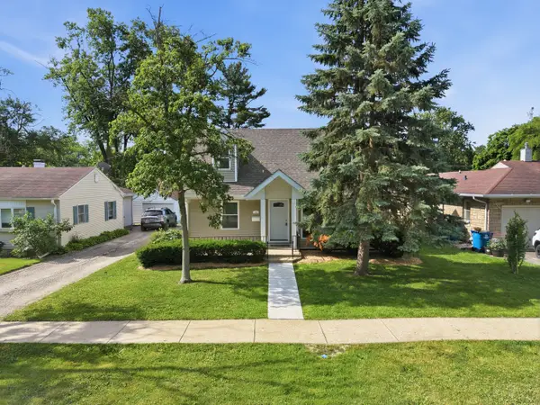 696 1st Street, Crete, IL 60417