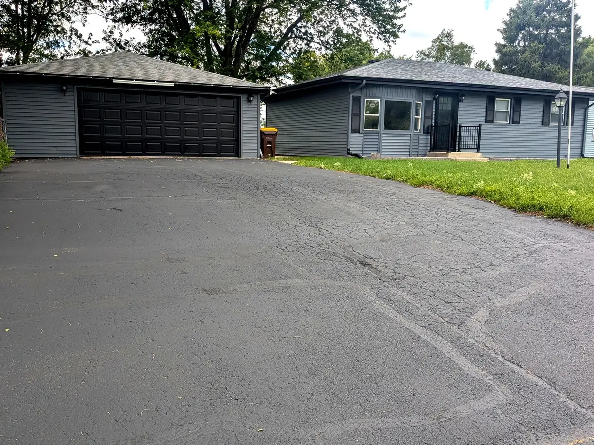 3025 18th Street, Rockford, IL 61109 - #1
