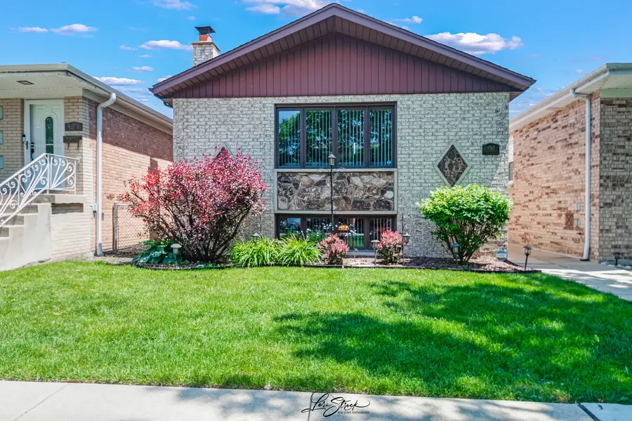 4563 N Merrimac Avenue, Chicago, IL 60630 - #2