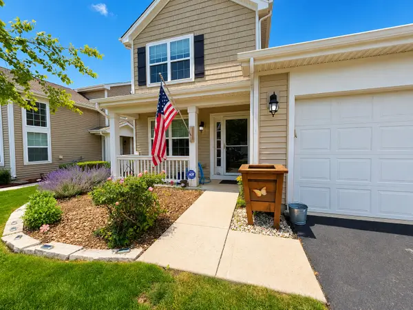 190 Norfolk Lane, Pingree Grove, IL 60140