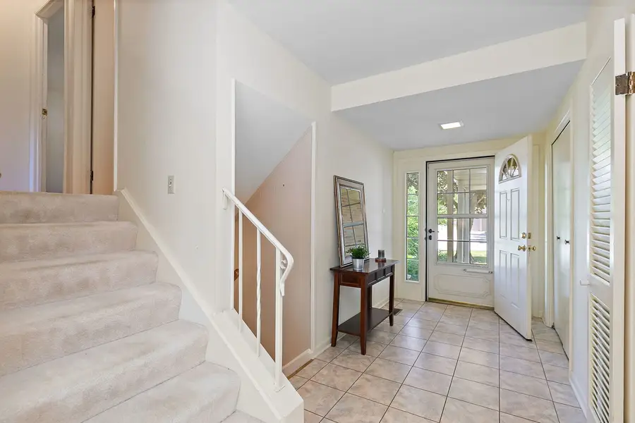 1150 Glen Lane, Hoffman Estates, IL 60169 - #2