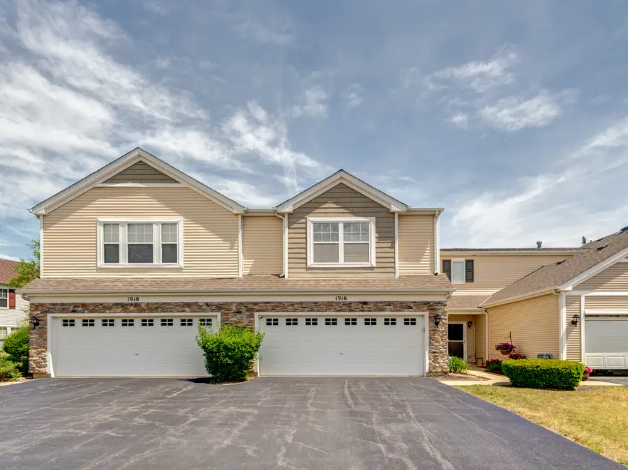 1916 Cobblestone Drive, Carpentersville, IL 60110 - #2