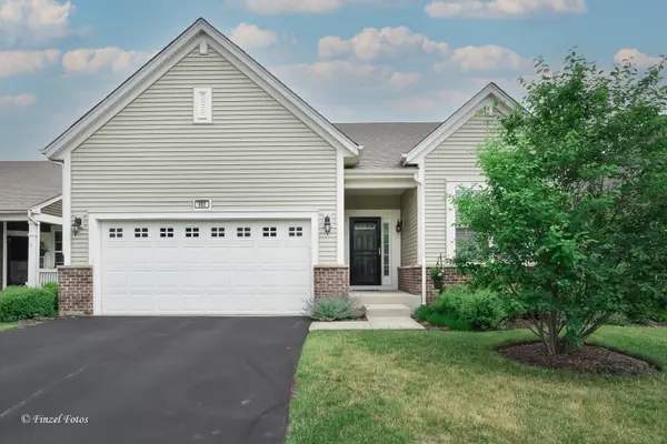 980 Prescott Lane, Pingree Grove, IL 60140