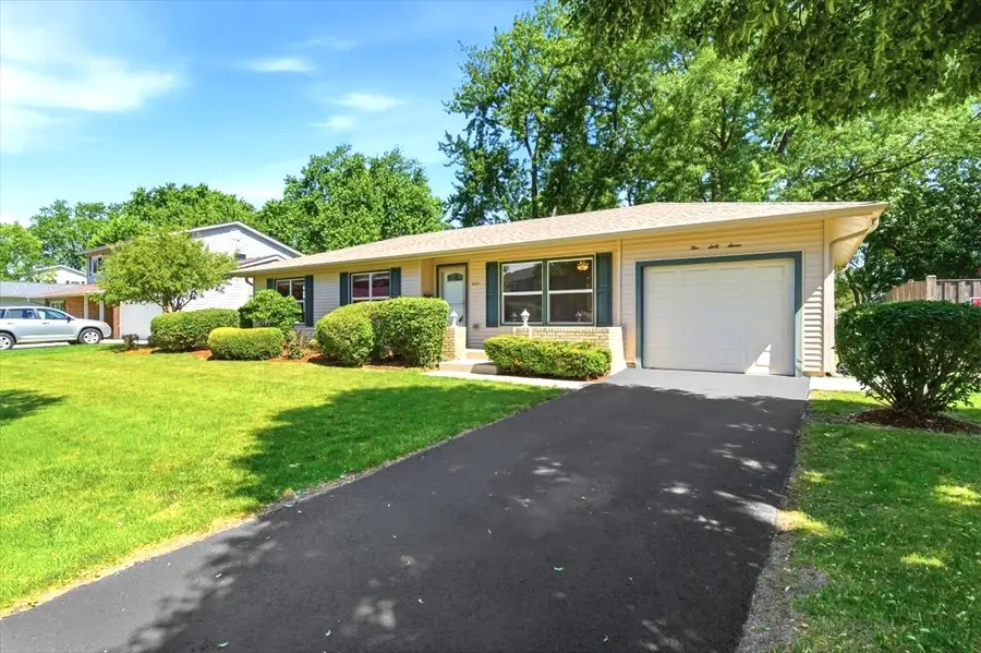 567 Northampton Circle, Elk Grove Village, IL 60007 - #3
