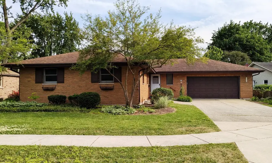 1535 Easy Street, Elgin, IL 60123 - #2