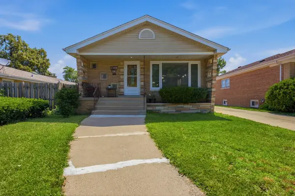 9607 S Sacramento Avenue, Evergreen Park, IL 60805