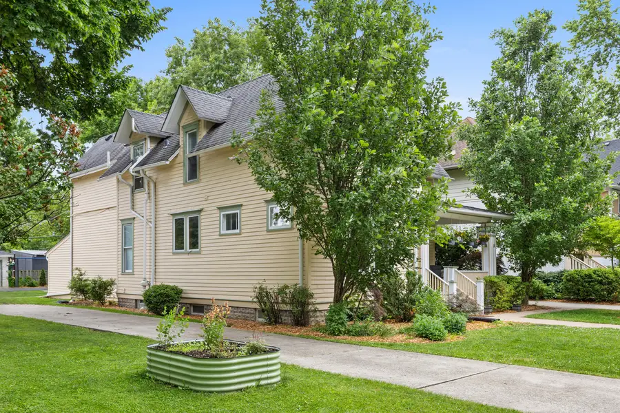 622 N Ridgeland Avenue, Oak Park, IL 60302 - #2
