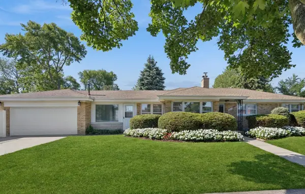 4219 Keeney Street, Skokie, IL 60076