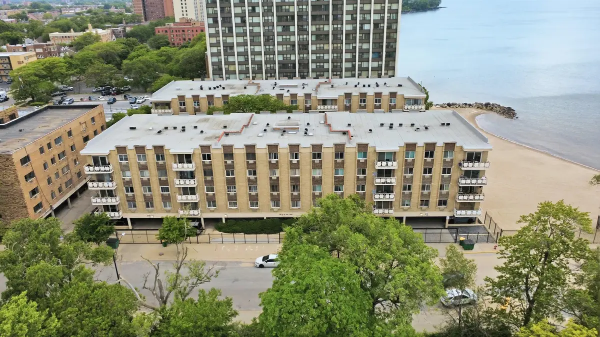 2772 E 75th Street #2GS, Chicago, IL 60649 - #1
