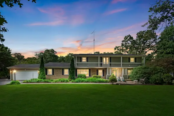 5074 Oakridge Drive, St. Anne, IL 60964