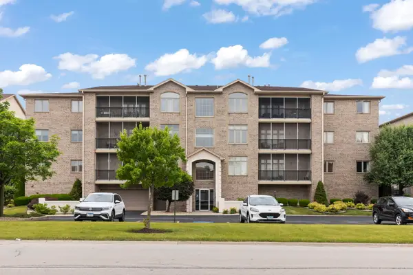 18610 Pine Lake Drive #2D, Tinley Park, IL 60477