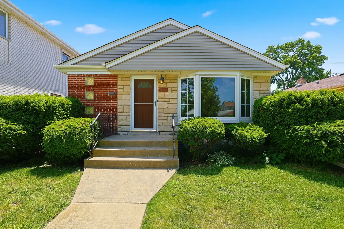 6837 Davis Street, Morton Grove, IL 60053 - #1