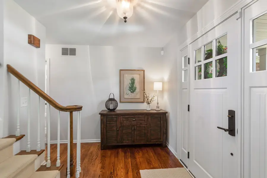 716 S Dymond Road, Libertyville, IL 60048 - #3
