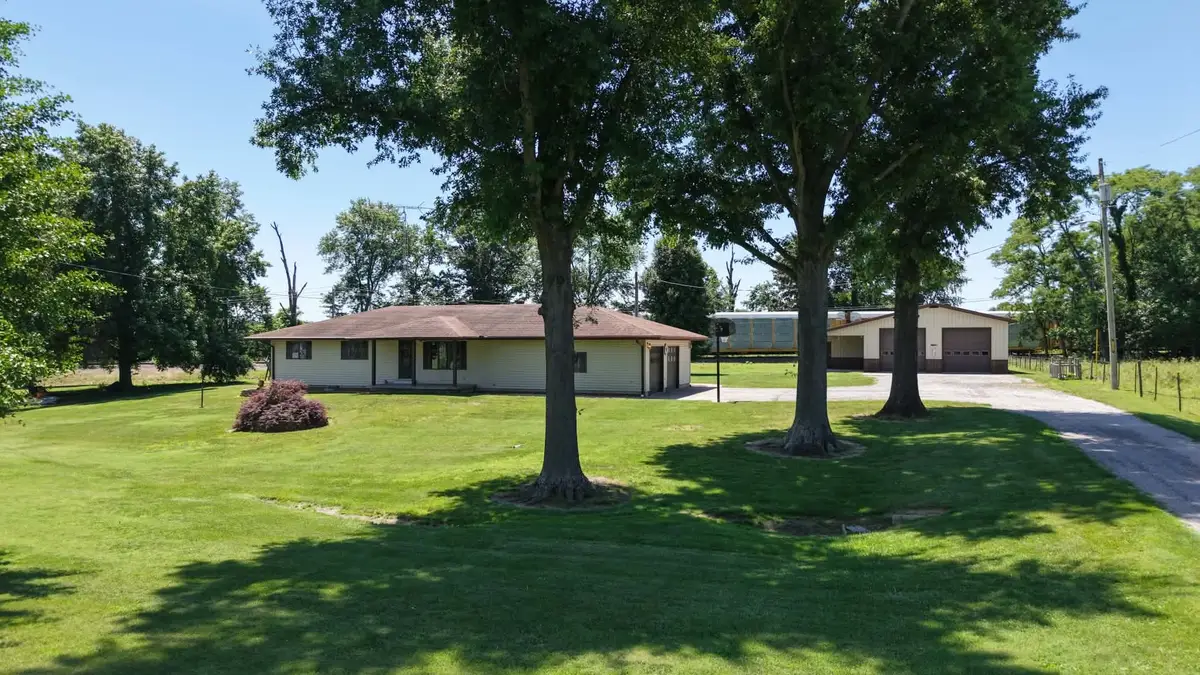501 Harrison Street, Waltonville, IL 62894 - #1