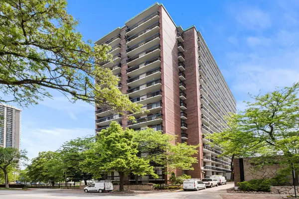 5901 N Sheridan Road #2C, Chicago, IL 60660