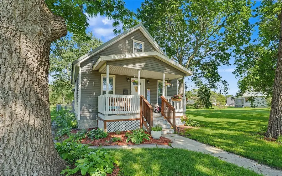 217 S State Street, Gibson City, IL 60936 - #3