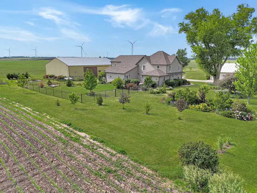 9214 N Waddams Grove Road, Lena, IL 61048 - #2