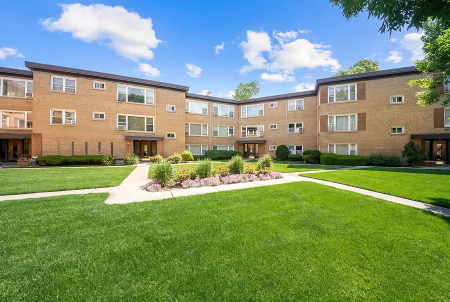 6809 N Northwest Highway #2, Chicago, IL 60631 - #2