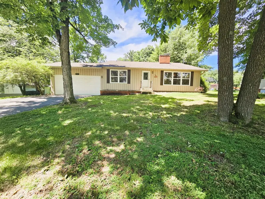 705 Lake Park Road, Mount Vernon, IL 62864 - #3